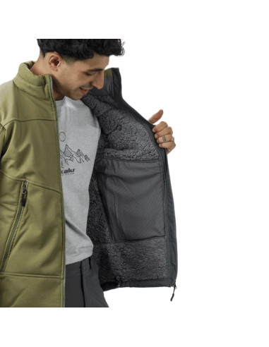Campera de Softshell Makalu Quewar Corderito
